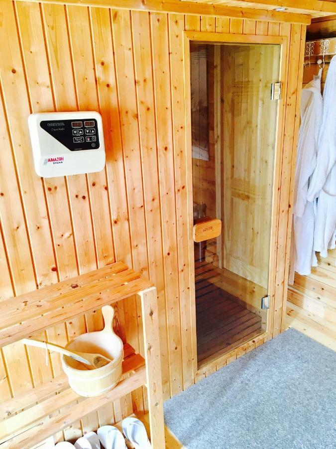 Chalet Free Sauna & Spa Superking Bed Killaloo Ngoại thất bức ảnh
